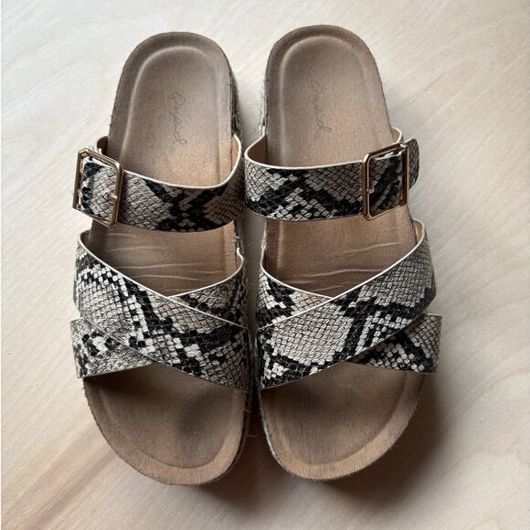 Qupid Woven Cross-Strap Platform Sandals Snake Print Size 10 Summer Beach Shoes - Picture 1 of 7